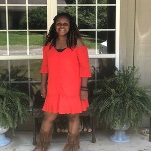 Meet your Posher, Felicia